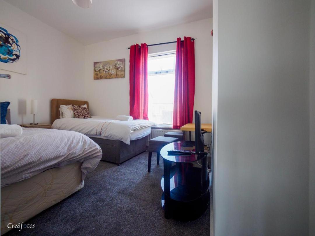 12 Cornwallis Lodge Family Room 2 Stoke-on-Trent Luaran gambar